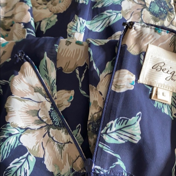 BEIGE BY ECI NAVY FLORAL SLEEVELESS DRESS - Picture 8 of 11